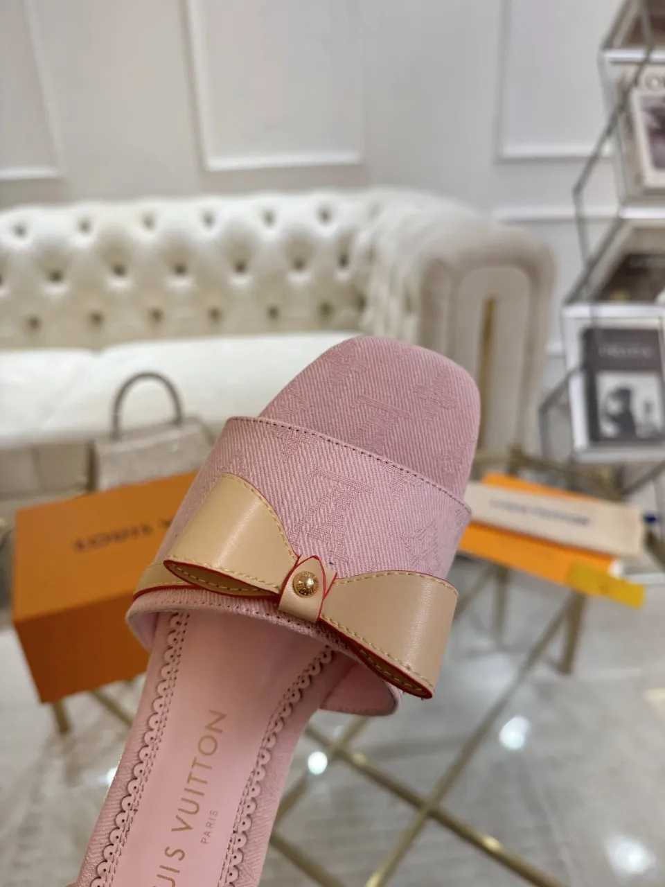👟👟Ex-factory price 340👟👟 Genuine leather sole +40 Lv denim jacquard slippers, ex-factory price 70-43 Leather sole +40